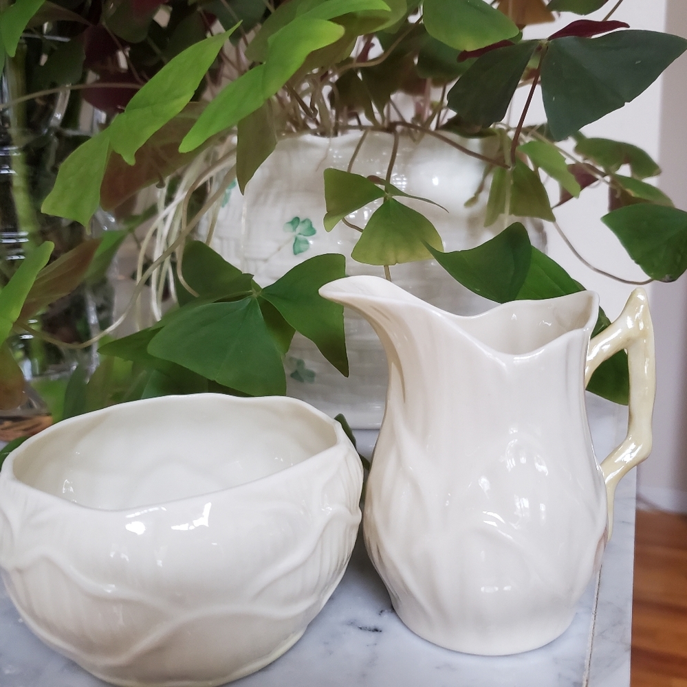 Belleek Ireland Porcelain Lilly Embossed 6th/3rd Green Mark Sugar Creamer